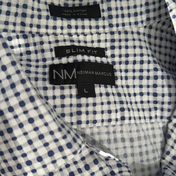 Neiman Marcus white w/ blue/gray abstract check cotton button front shirt. Large - Picture 5 of 6